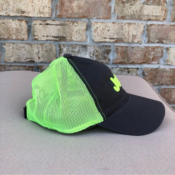 Jeep Cotton Nylon Mesh Gray Green Embroidered Adjustable Trucker Snapback Hat - Picture 5 of 9